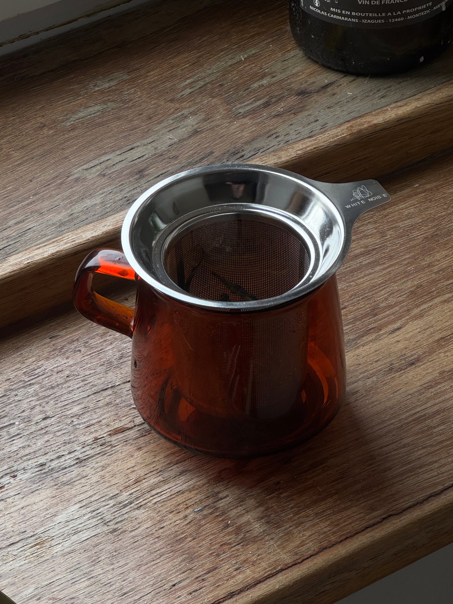 White Noise Stainless Steel Tea Strainer